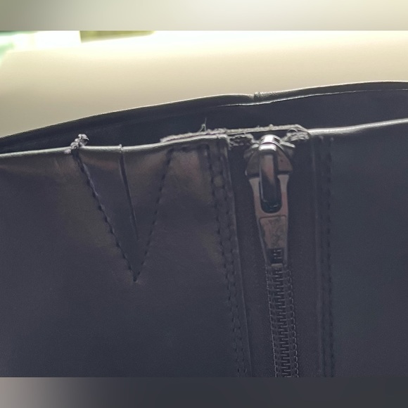 Mark & Spencer Knee-high Boots, size 7 - Picture 9 of 9